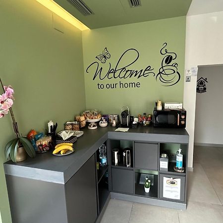 Casa Stazione Pescara Bed & Breakfast Exterior photo